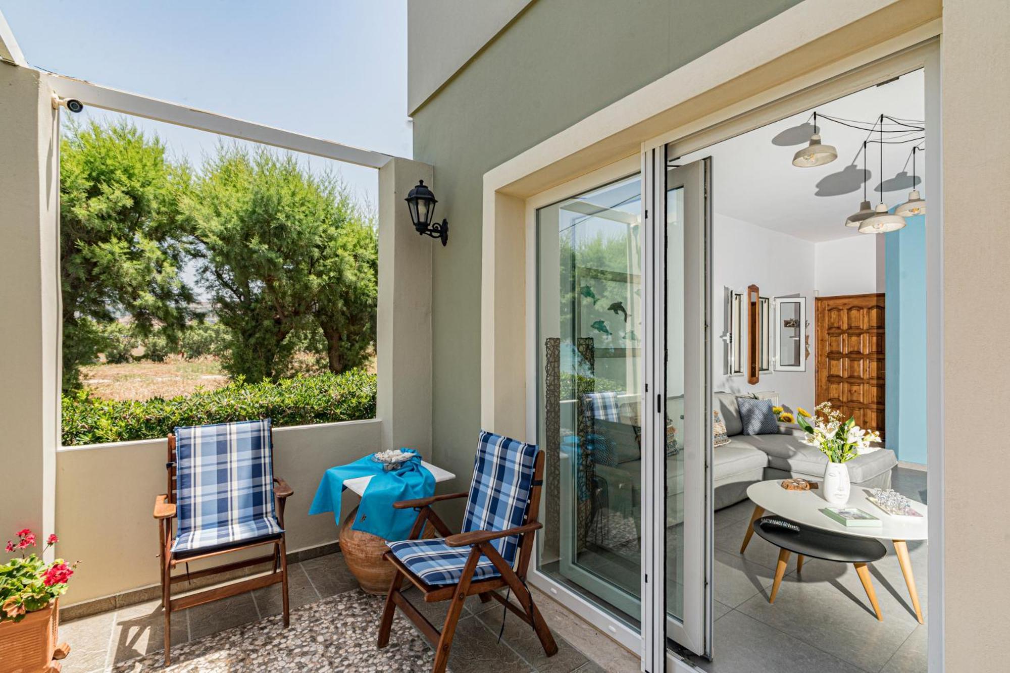 Big Blue Exclusive Beachfront Villa キサモス エクステリア 写真